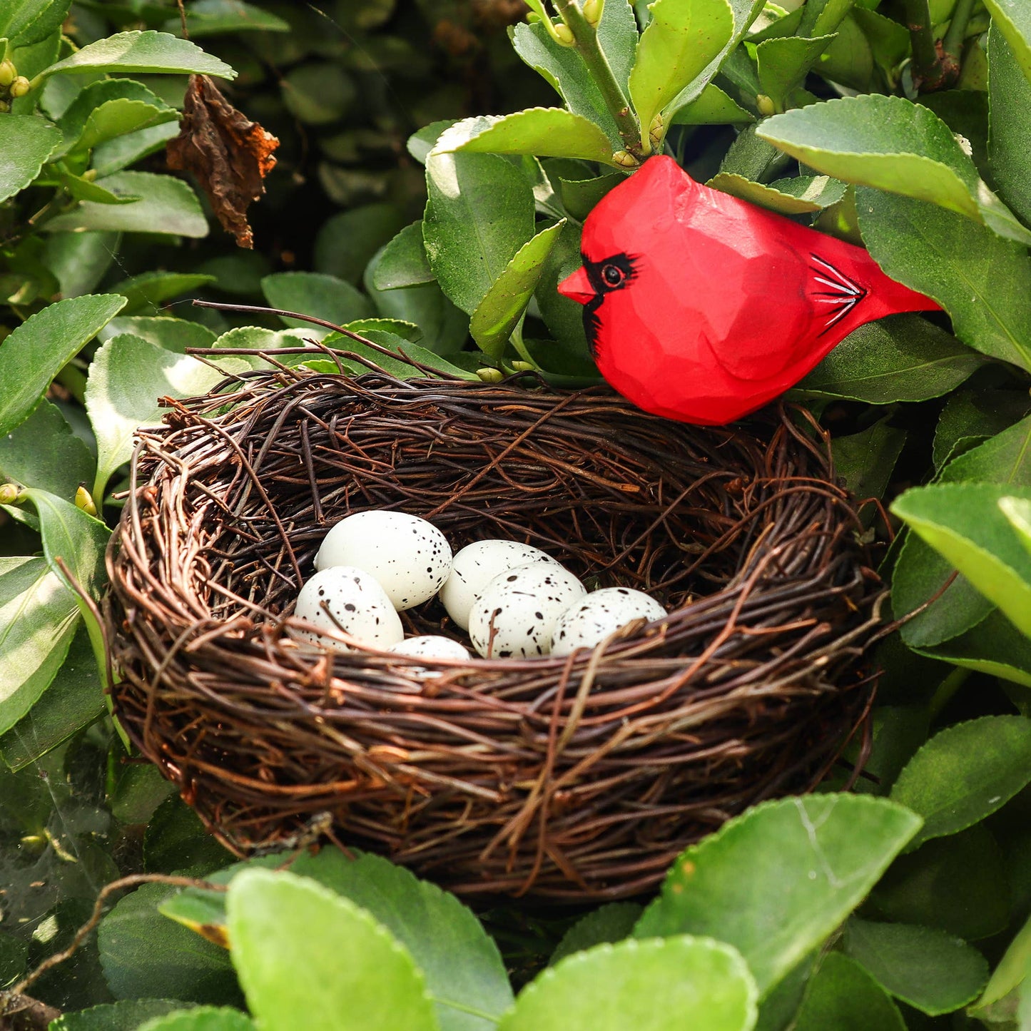 Handmade Bird Nest with Realistic Eggs (1 Nest with 3 eggs)