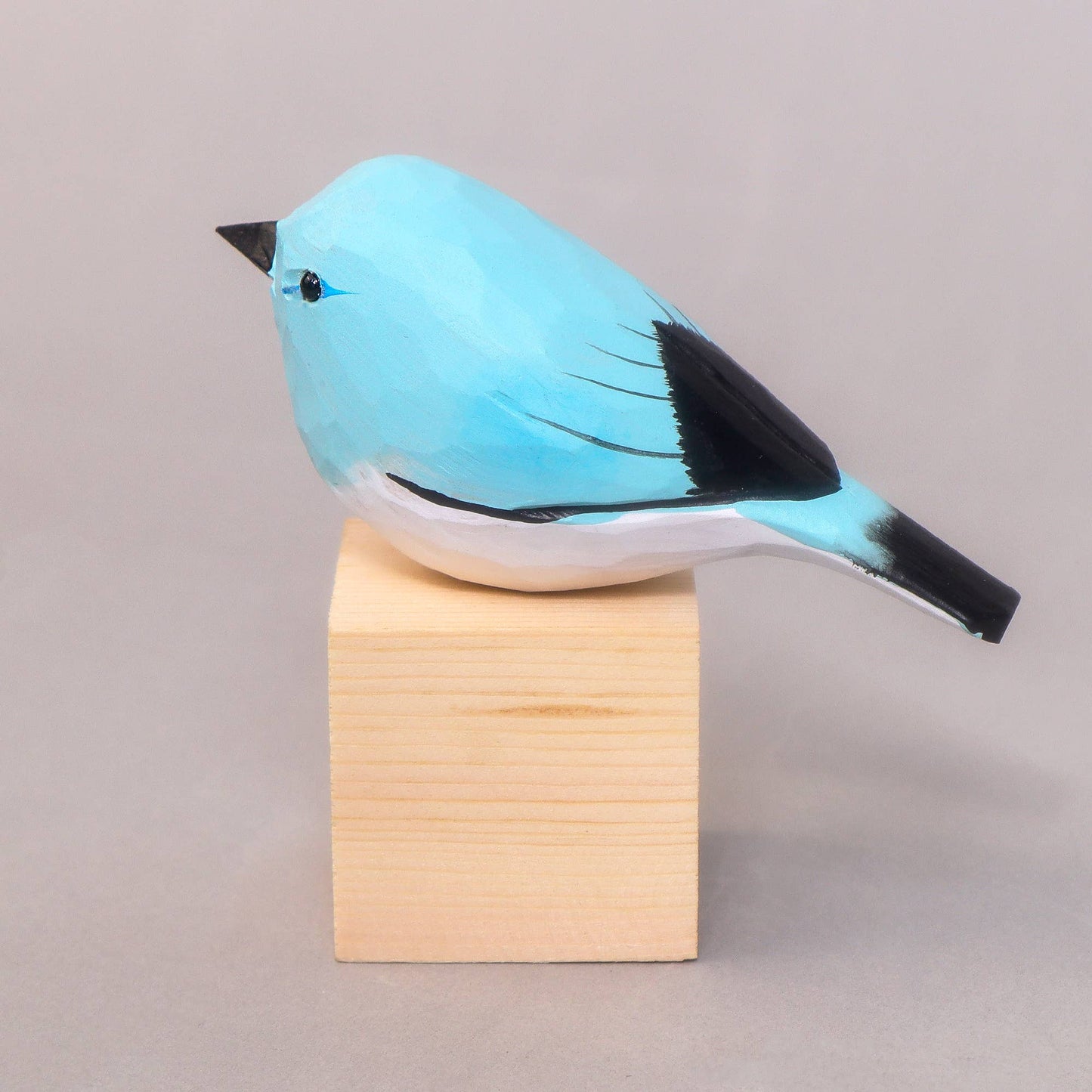 Hand-Carved Wooden Bird Figurine (Blue)