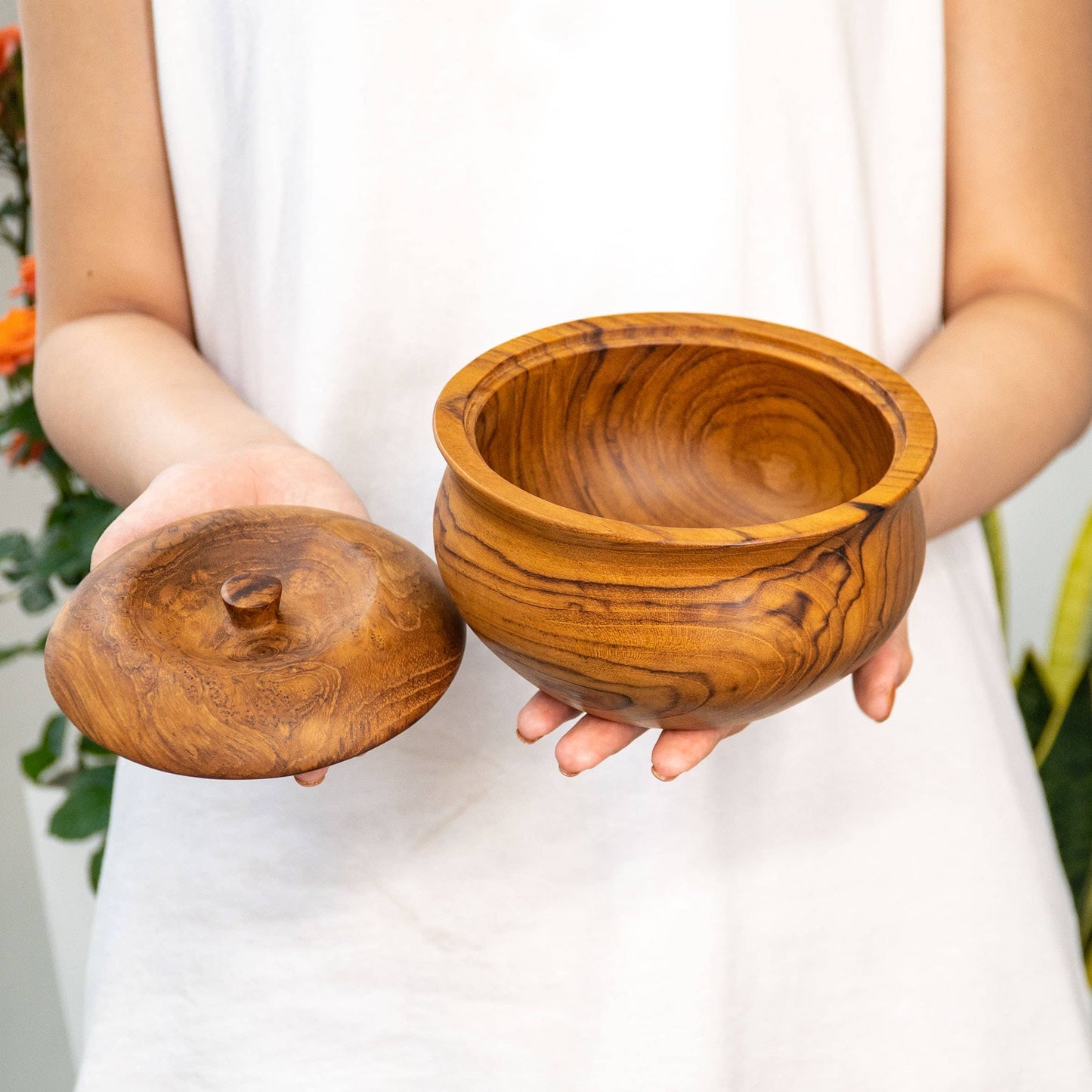 Ripple Teak Wood Bowl with Lid