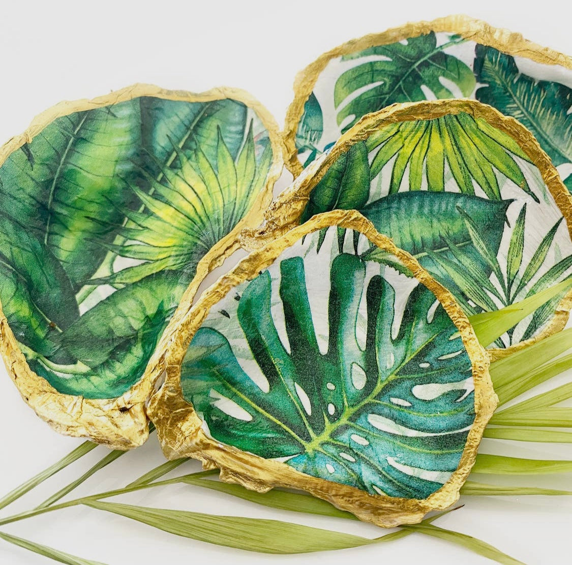 Trinket Dishes - Guilded Oyster Shells