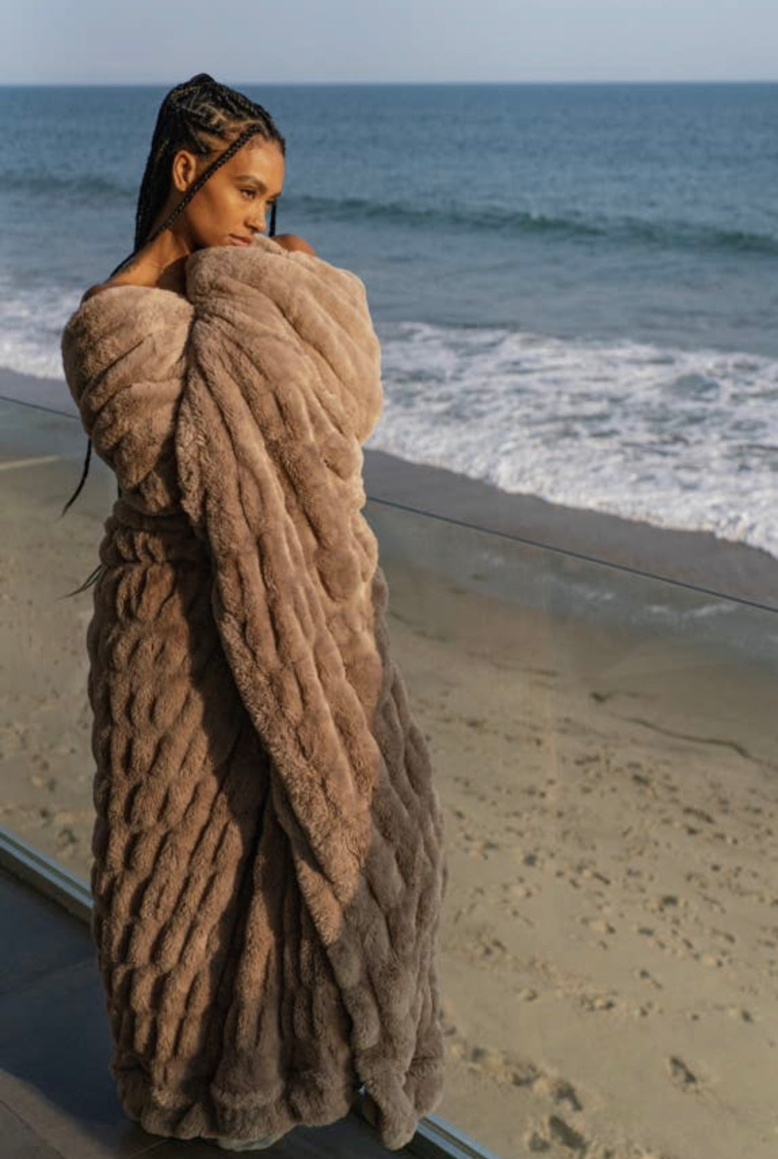 Mocha, Dune and White Cloud Couture Throw