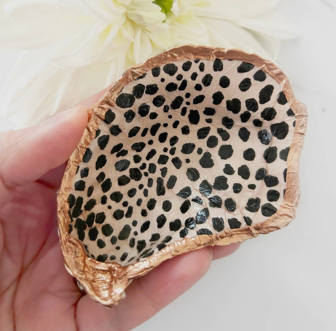 Trinket Dishes - Guilded Oyster Shells